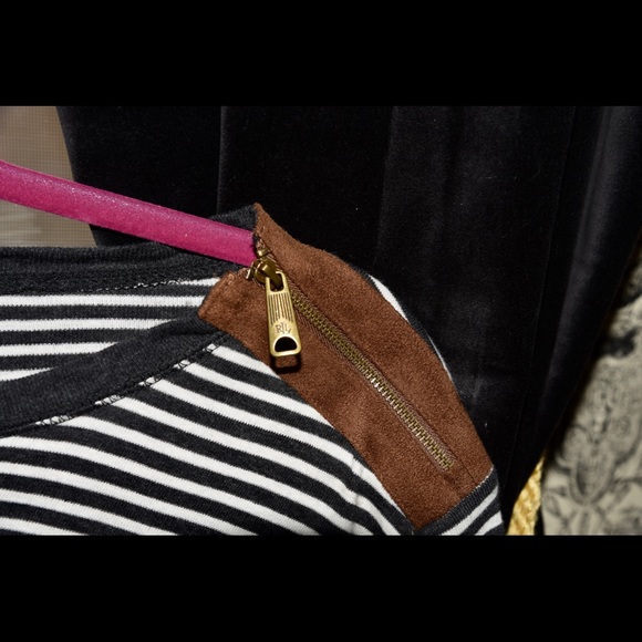 Ralph Lauren L/Sl  T Shirt with faux Leather elbows and collar detail size XL - Picture 2 of 7